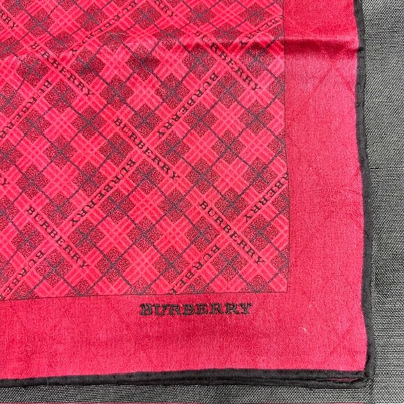 Unused Burberry Men / women Handkerchief 19" cotton burgendy black check logo(88 - Picture 6 of 6